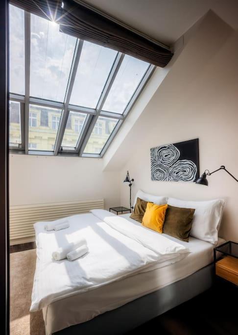 Apartmán 5br+2bath Old Town Loft Luxe Brickhouse, A/c Praha